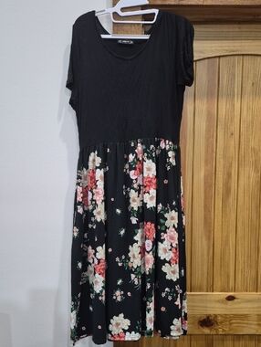 Women's Black Floral Short Sleeve Dress Size XL Coquette Girl